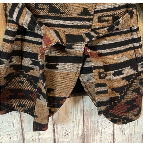 American Rag Multicolor Native American Patterned Cape Jacket - Picture 4 of 4